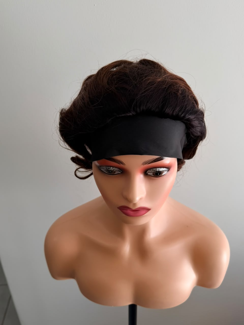 band-wig-bouncy-curl-12-inch-brown-r1650-5